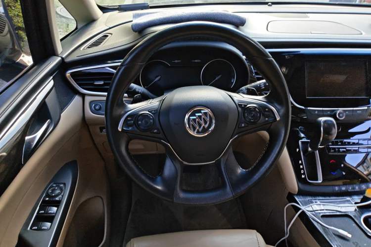 Used Buick GL8 2018 ES 28T Luxury Model China VI Standard Steering Wheel