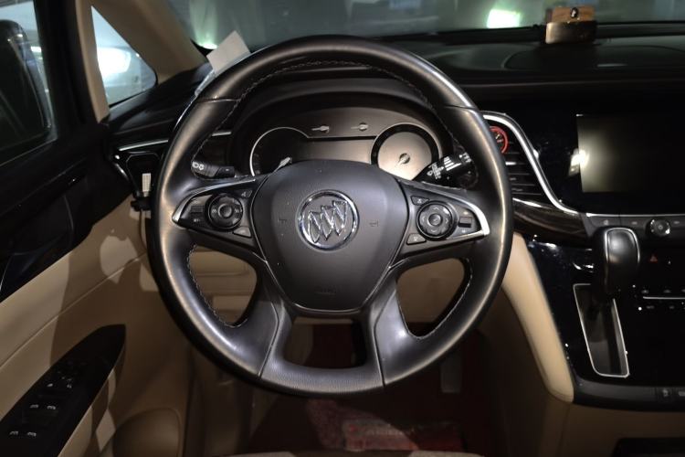 Used Buick GL8 2018 ES 28T Luxury Model China VI Standard Steering Wheel