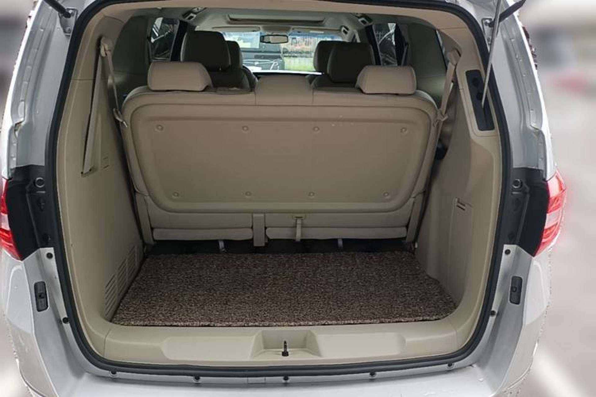 Used Buick GL8 2018 28T Prestige Version China VI Standard Trunk