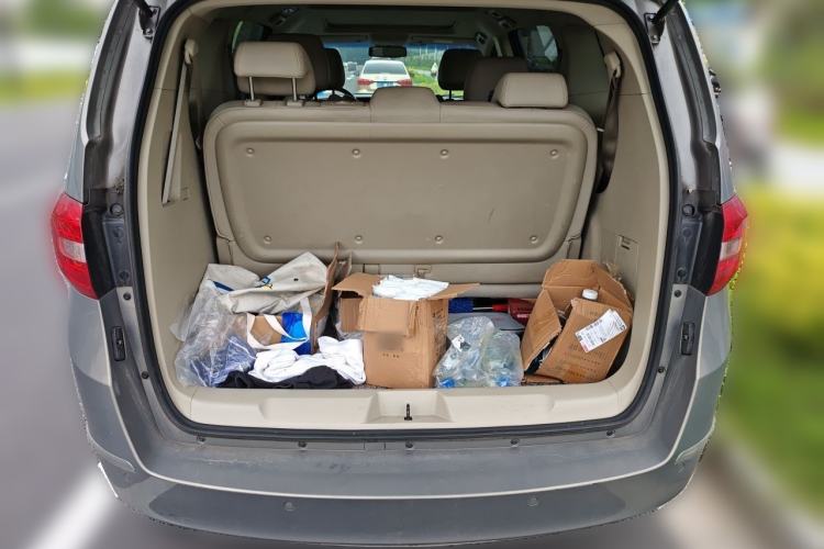 Used Buick GL8 2018 28T Luxury Model China VI Standard Trunk