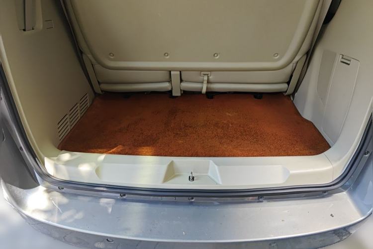 Used Buick GL8 2018 28T Comfort Model China VI Standard Trunk