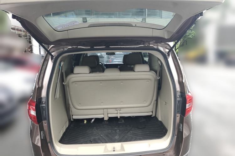 Used Buick GL8 2018 28T Luxury Model China VI Standard Trunk
