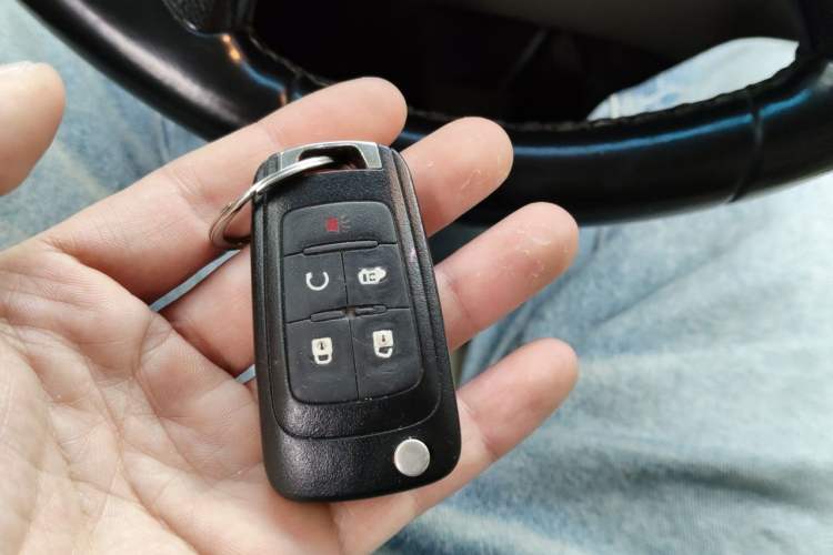 Used Buick GL8 2018 28T Luxury Model China VI Standard Vehicle Key