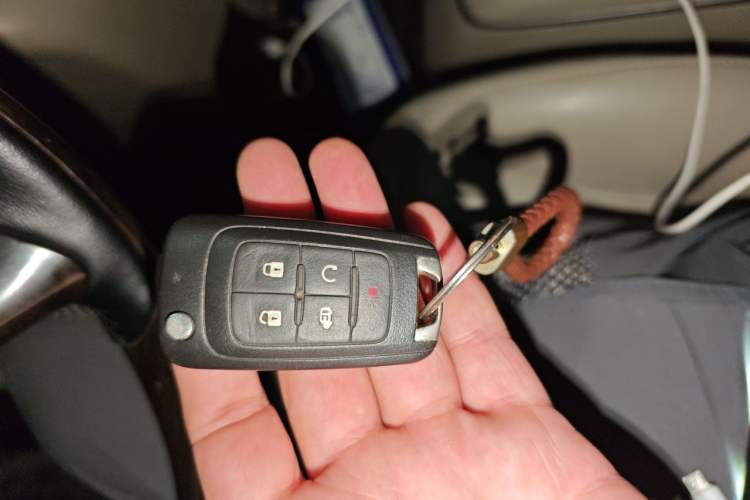 Used Buick GL8 2018 28T Luxury Model China VI Standard Vehicle Key