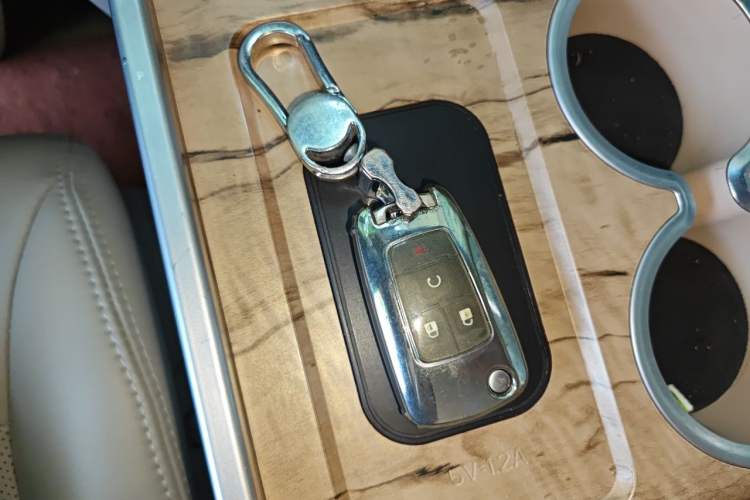 Used Buick GL8 2018 28T Comfort Model China VI Standard Vehicle Key