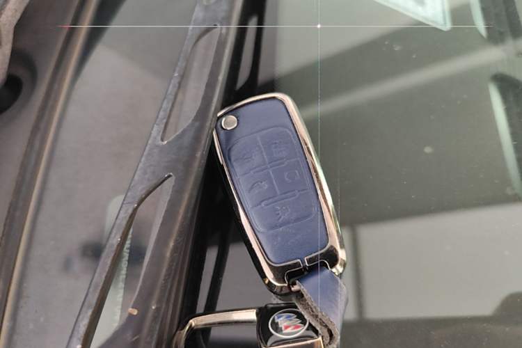 Used Buick GL8 2018 28T Luxury Model China VI Standard Vehicle Key