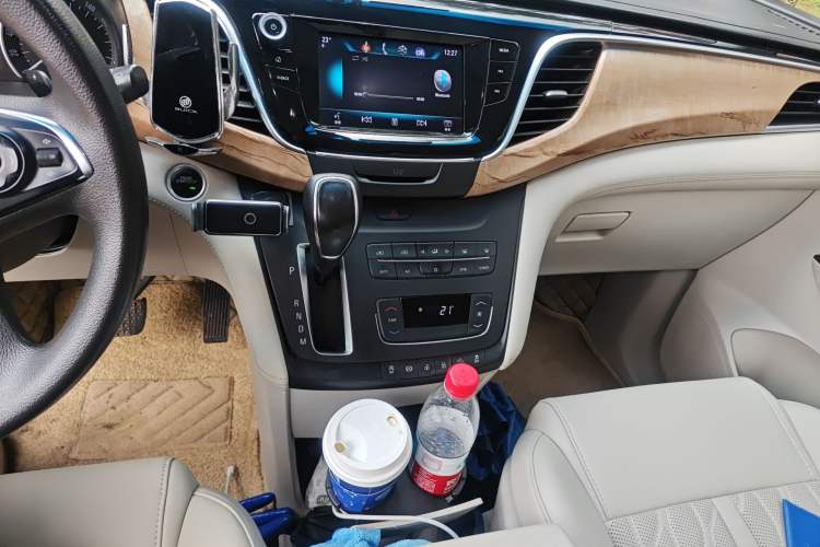 Used Buick GL8 2018 ES 28T Comfort Model China VI Standard Audio And AC Panel