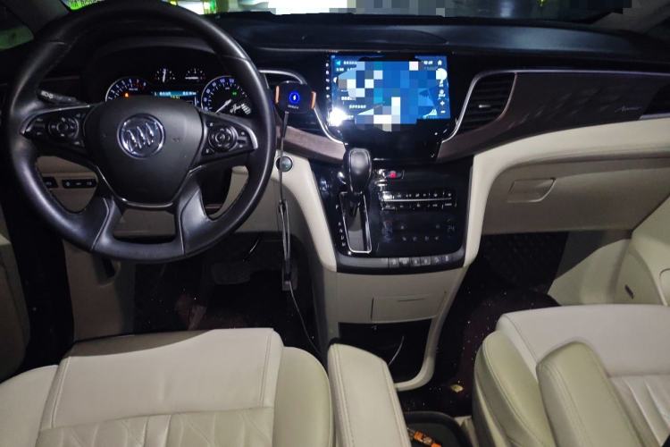 Used Buick GL8 2018 28T Avenir Avia China VI Standard Center Console