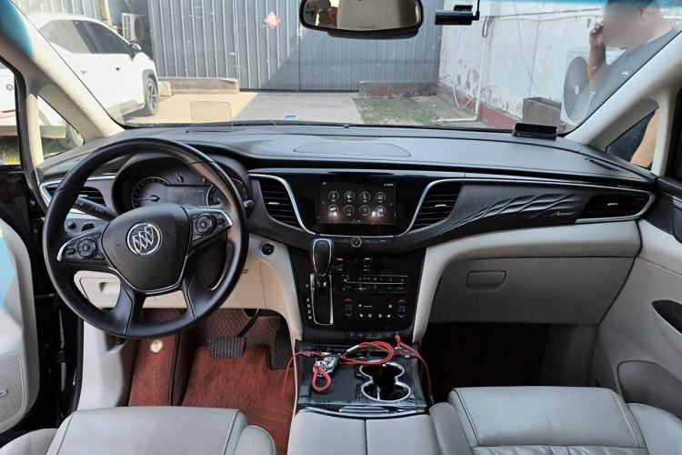 Used Buick GL8 2018 28T Avenir Avia China VI Standard Center Console
