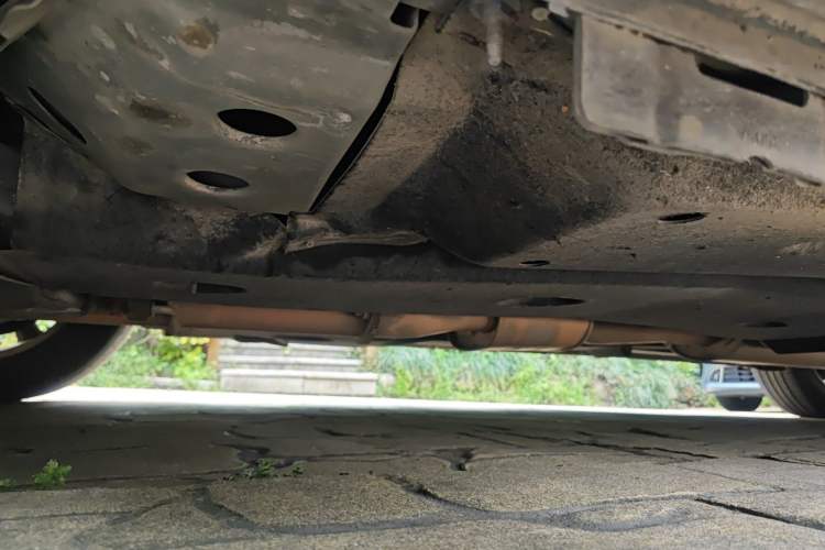Used Buick GL8 2018 ES 28T Comfort Model China VI Standard Chassis Front Left