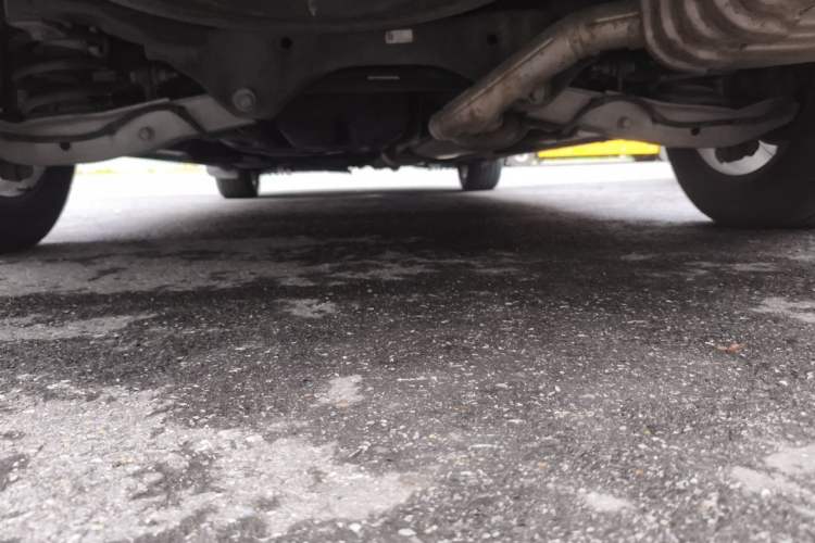 Used Buick GL8 2018 28T Avenir Avia China VI Standard Chassis Rear
