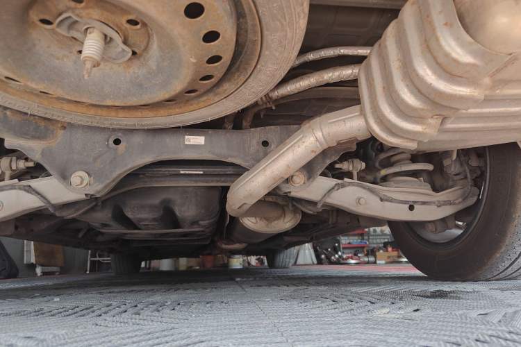 Used Buick GL8 2018 28T Avenir Avia China VI Standard Chassis Rear
