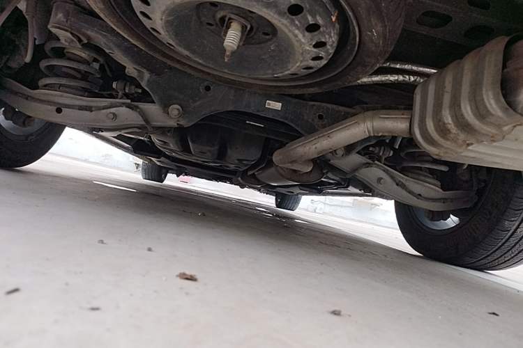 Used Buick GL8 2018 28T Avenir Avia China VI Standard Chassis Rear Left