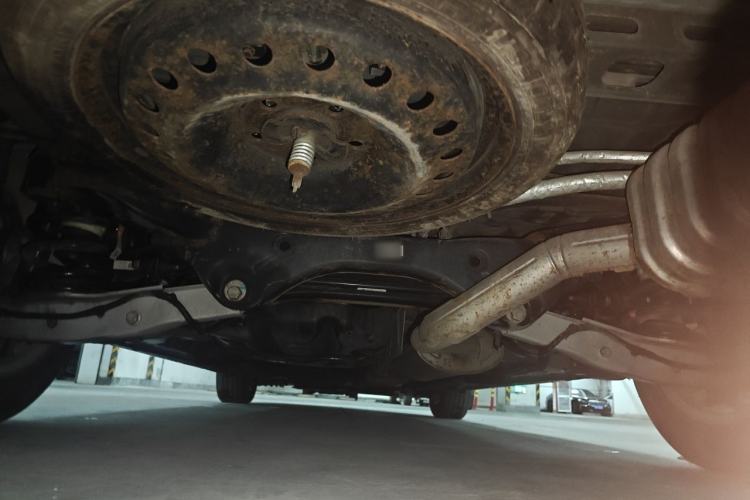 Used Buick GL8 2018 ES 28T Comfort Model China VI Standard Chassis Rear