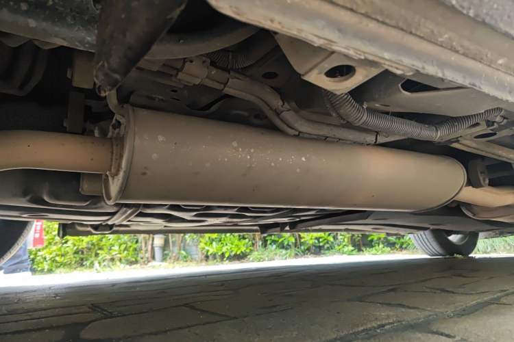 Used Buick GL8 2018 ES 28T Comfort Model China VI Standard Chassis Rear Right