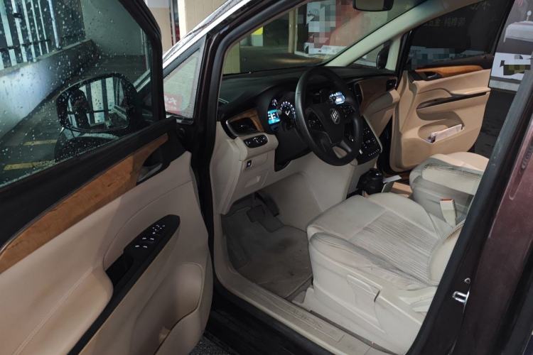 Used Buick GL8 2018 ES 28T Comfort Model China VI Standard Driver Seat