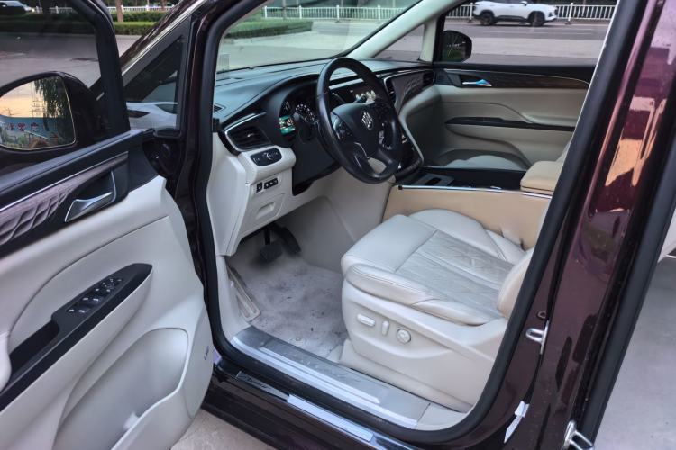 Used Buick GL8 2018 28T Avenir Avia China VI Standard Driver Seat
