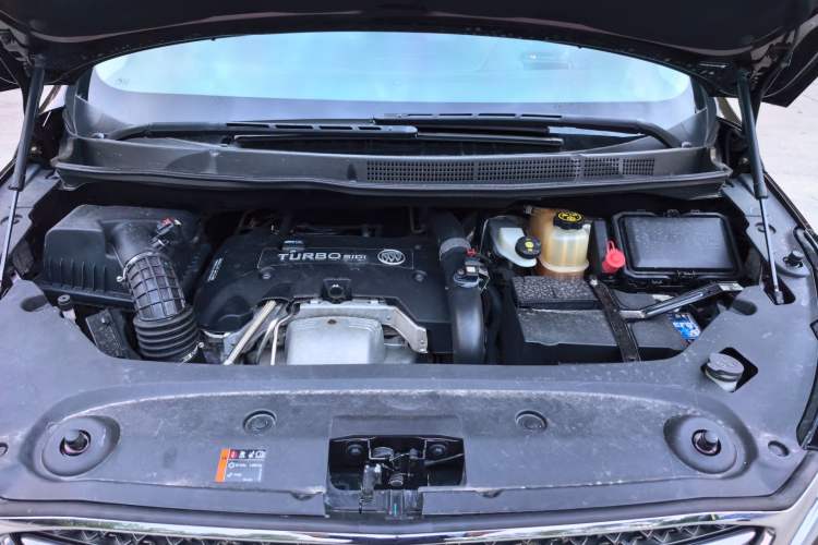 Used Buick GL8 2018 28T Avenir Avia China VI Standard Engine Bay