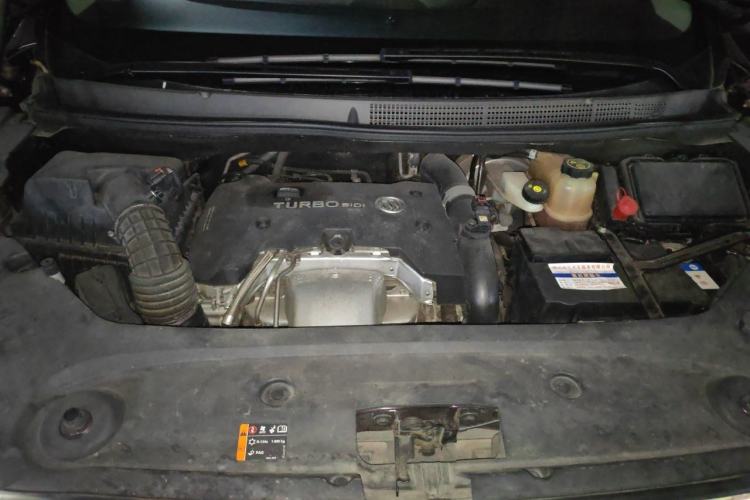 Used Buick GL8 2018 28T Avenir Avia China VI Standard Engine Bay
