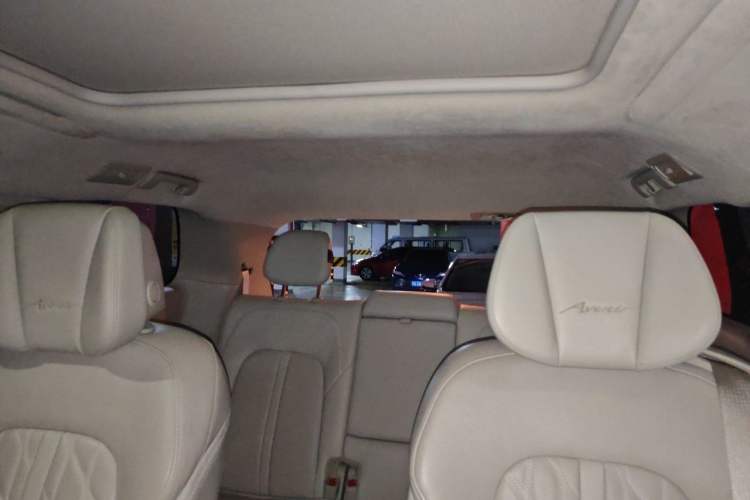 Used Buick GL8 2018 28T Avenir Avia China VI Standard Headliner
