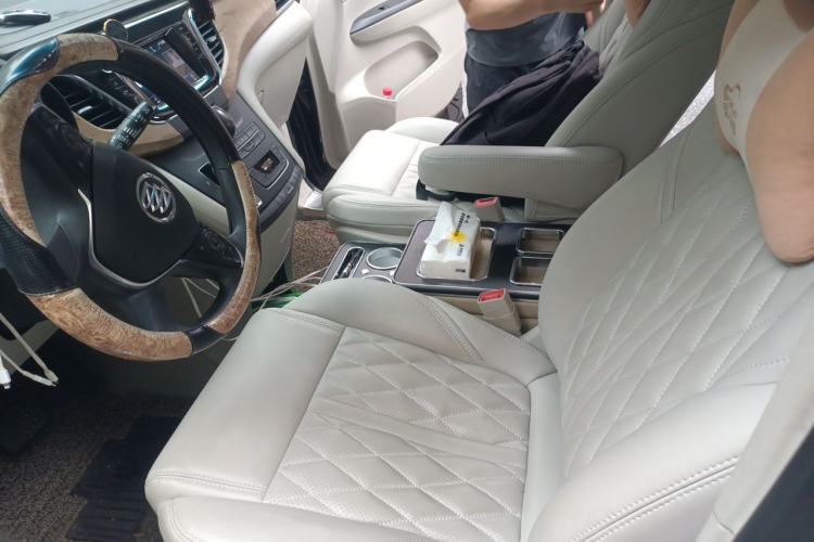 Used Buick GL8 2018 ES 28T Comfort Model China VI Standard Left Front Seat
