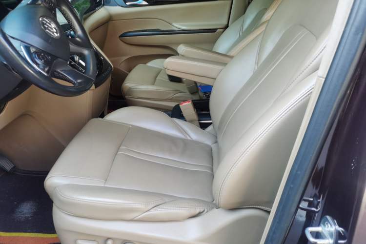 Used Buick GL8 2018 ES 28T Luxury Model China VI Standard Left Front Seat