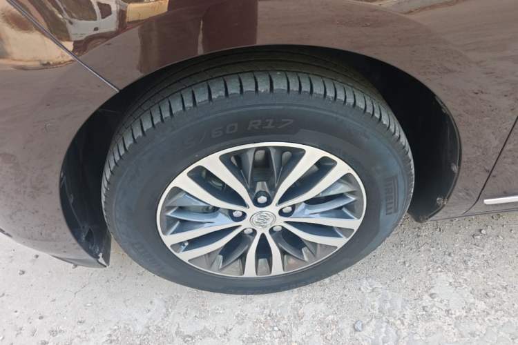Used Buick GL8 2018 ES 28T Flagship Model China VI Standard Left Front Wheel Hub