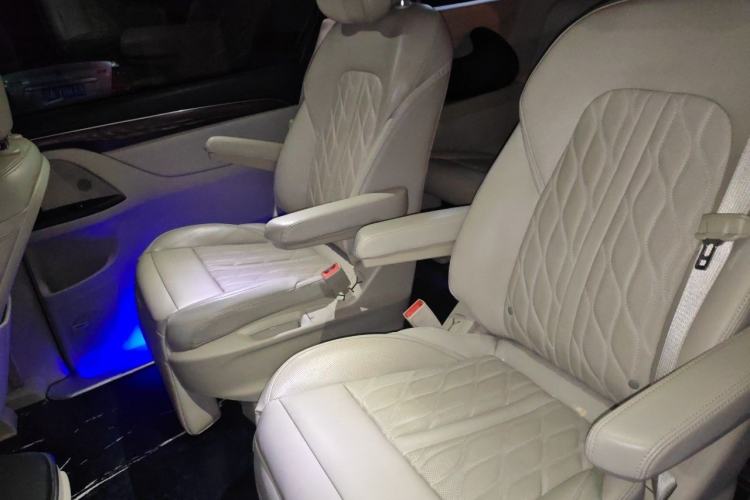 Used Buick GL8 2018 28T Avenir Avia China VI Standard Left Rear Seat