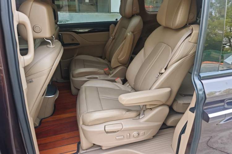 Used Buick GL8 2018 ES 28T Flagship Model China VI Standard Left Rear Seat