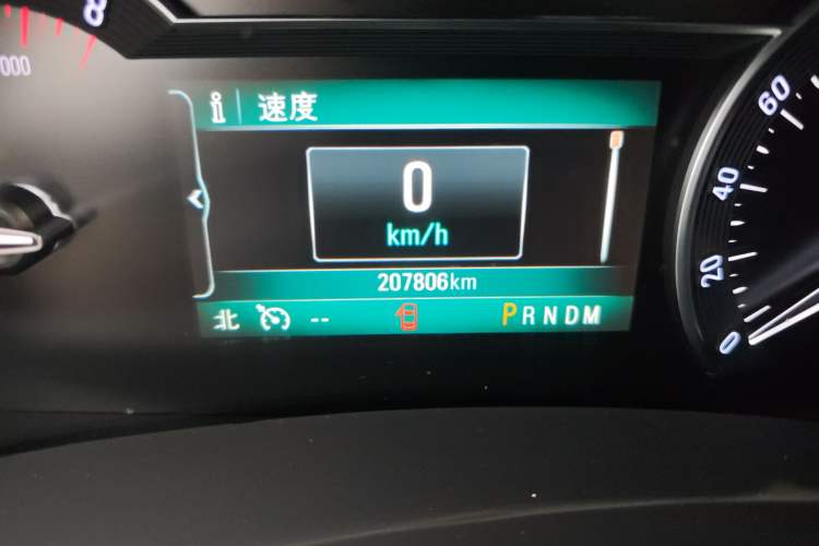 Used Buick GL8 2018 ES 28T Comfort Model China VI Standard Odometer Close Up