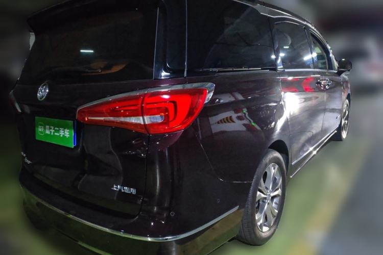 Used Buick GL8 2018 28T Avenir Avia China VI Standard Rear Right 45 Deg