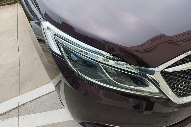 Used Buick GL8 2018 28T Avenir Avia China VI Standard Right Front Headlight