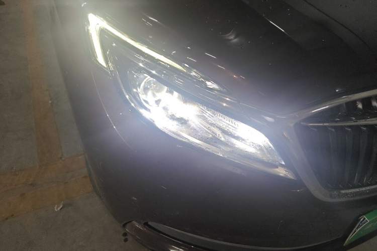 Used Buick GL8 2018 ES 28T Comfort Model China VI Standard Right Front Headlight