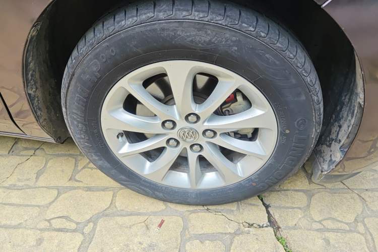 Used Buick GL8 2018 ES 28T Comfort Model China VI Standard Right Front Wheel Hub