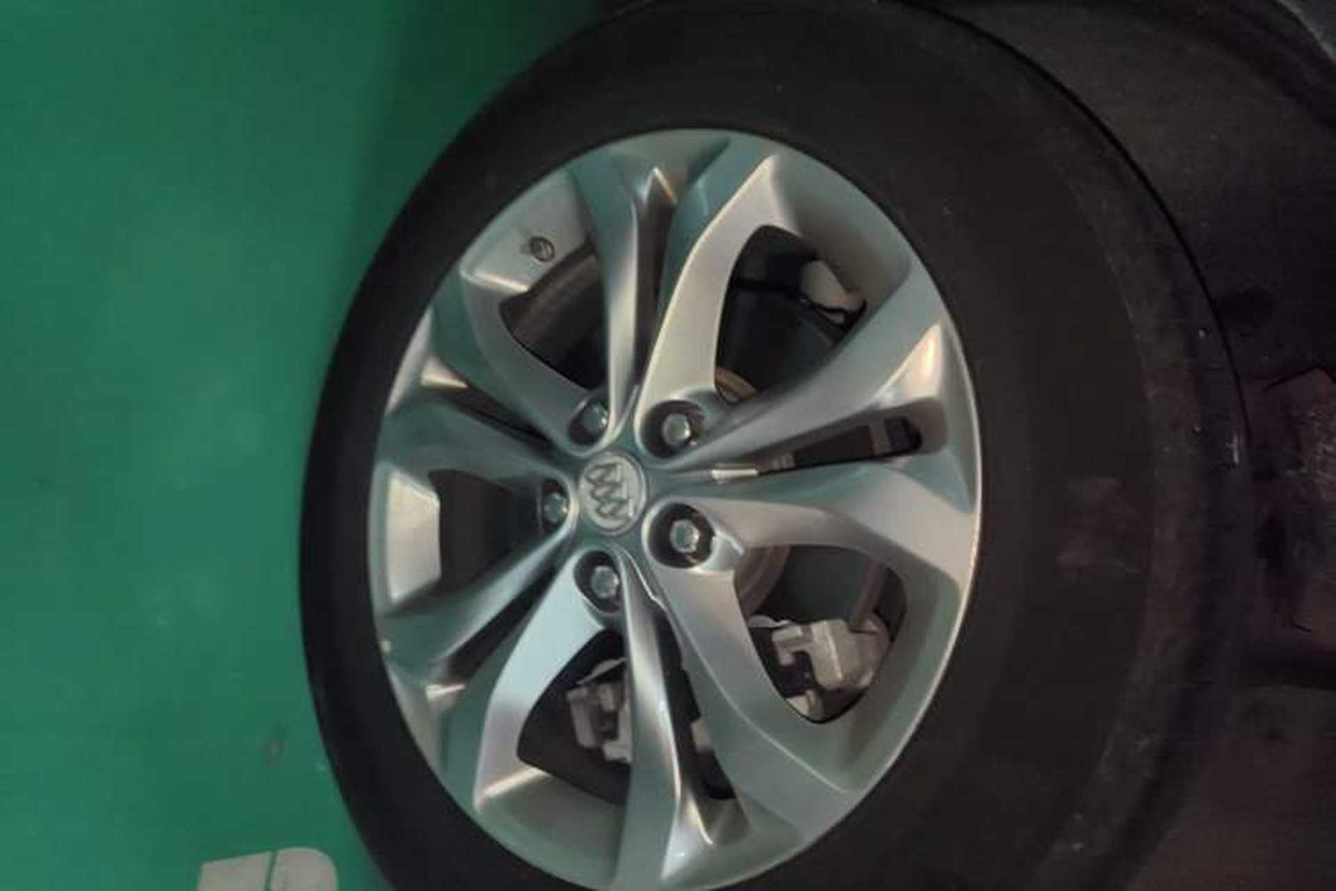 Used Buick GL8 2018 28T Avenir Avia China VI Standard Right Front Wheel Hub