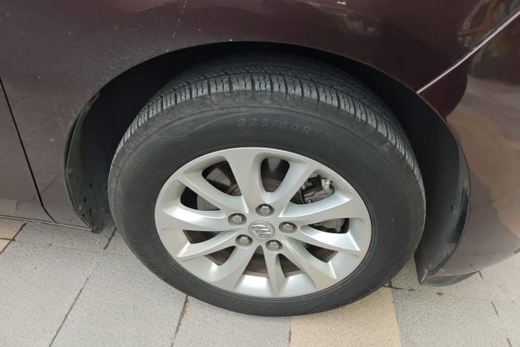 Used Buick GL8 2018 ES 28T Comfort Model China VI Standard Right Front Wheel Hub