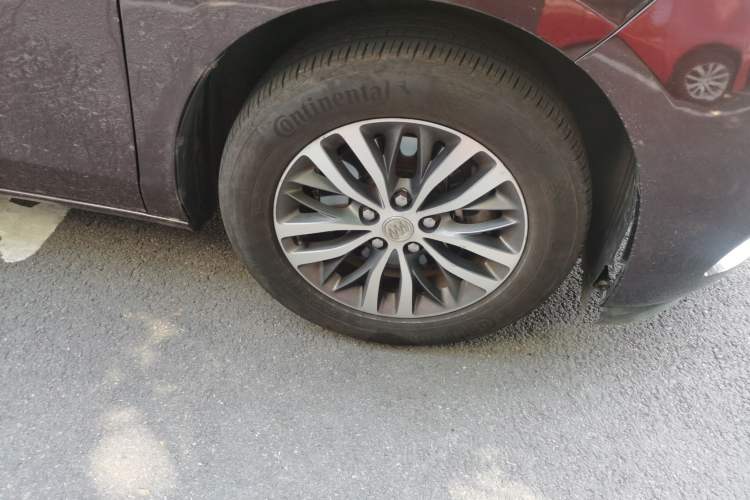 Used Buick GL8 2018 ES 28T Luxury Model China VI Standard Right Front Wheel Hub