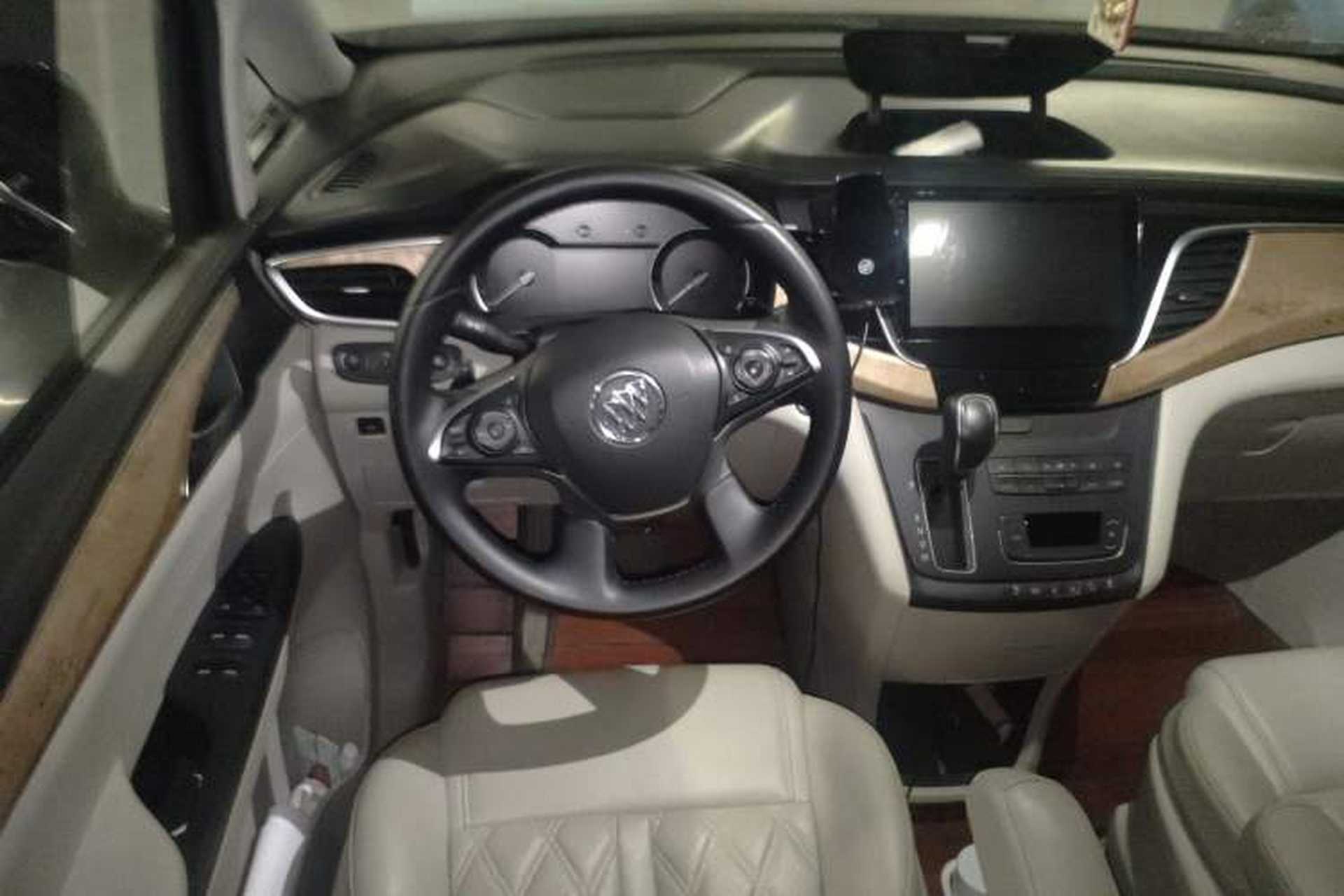 Used Buick GL8 2018 ES 28T Comfort Model China VI Standard Steering Wheel