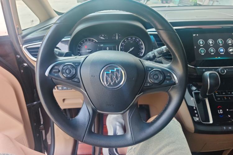 Used Buick GL8 2018 ES 28T Flagship Model China VI Standard Steering Wheel