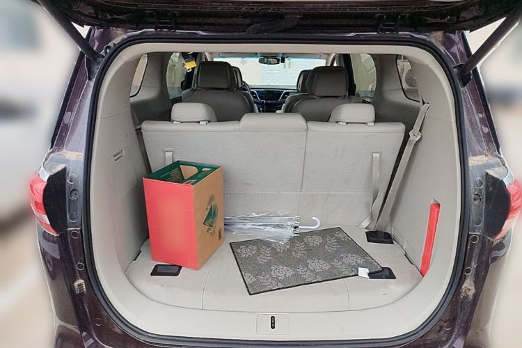 Used Buick GL8 2018 28T Avenir Avia China VI Standard Trunk