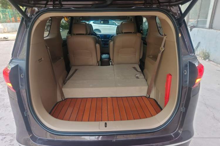 Used Buick GL8 2018 ES 28T Flagship Model China VI Standard Trunk