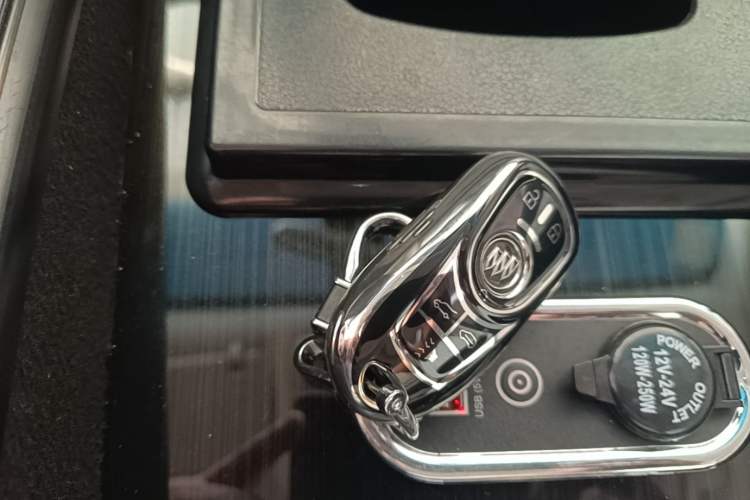 Used Buick GL8 2018 28T Avenir Avia China VI Standard Vehicle Key