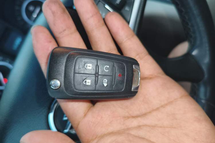 Used Buick GL8 2018 28T Luxury Model China VI Standard Vehicle Key