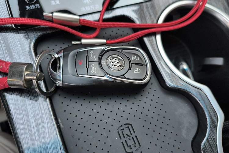 Used Buick GL8 2018 28T Avenir Avia China VI Standard Vehicle Key