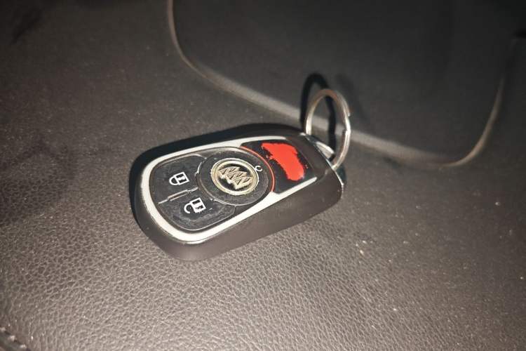 Used Buick GL8 2018 ES 28T Comfort Model China VI Standard Vehicle Key