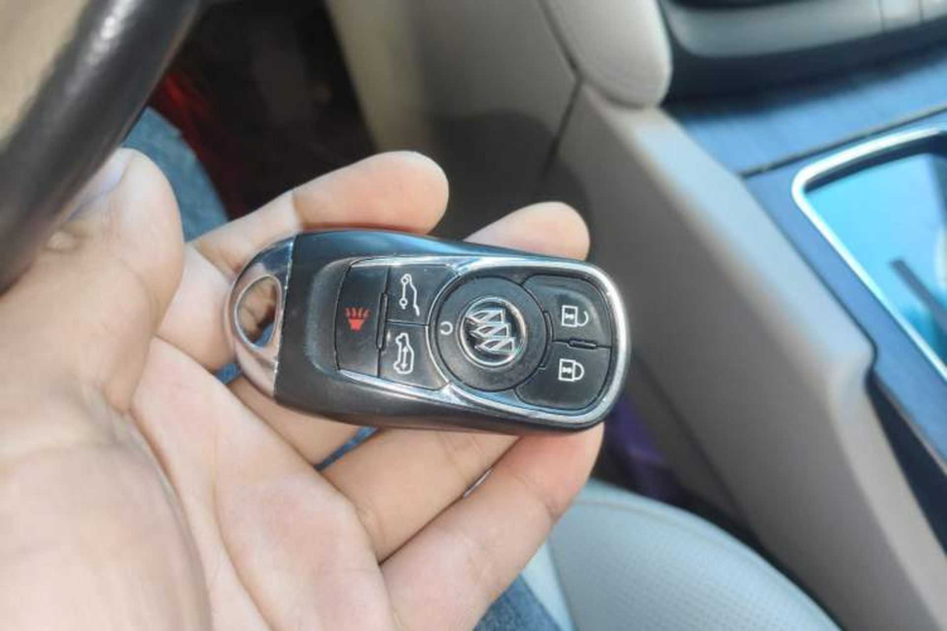 Used Buick GL8 2018 28T Avenir Avia China VI Standard Vehicle Key