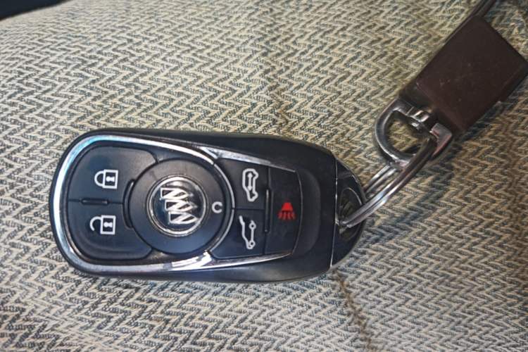 Used Buick GL8 2018 ES 28T Flagship Model China VI Standard Vehicle Key