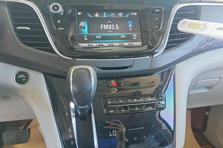 Used Buick GL8 2018 ES 28T Comfort Model China VI Standard Audio And AC Panel
