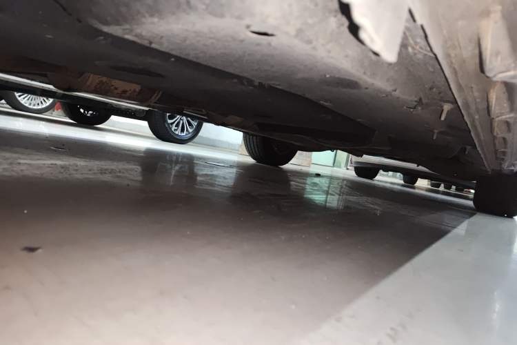 Used Buick GL8 2018 ES 28T Premium Model China VI Standard Chassis Front Left