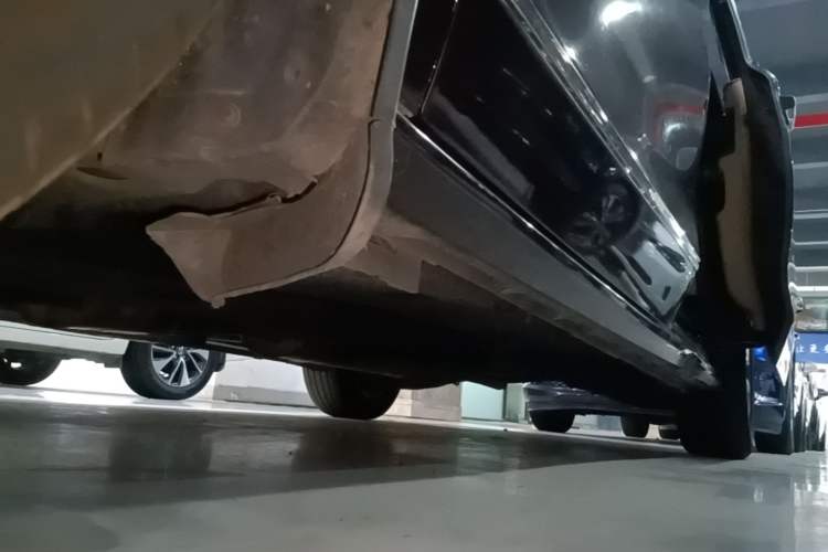 Used Buick GL8 2018 ES 28T Premium Model China VI Standard Chassis Front Left